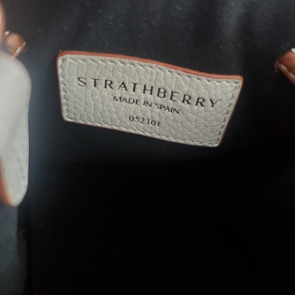 Strathberry Osette Bag in Vanilla/Tan - Picture 13 of 13